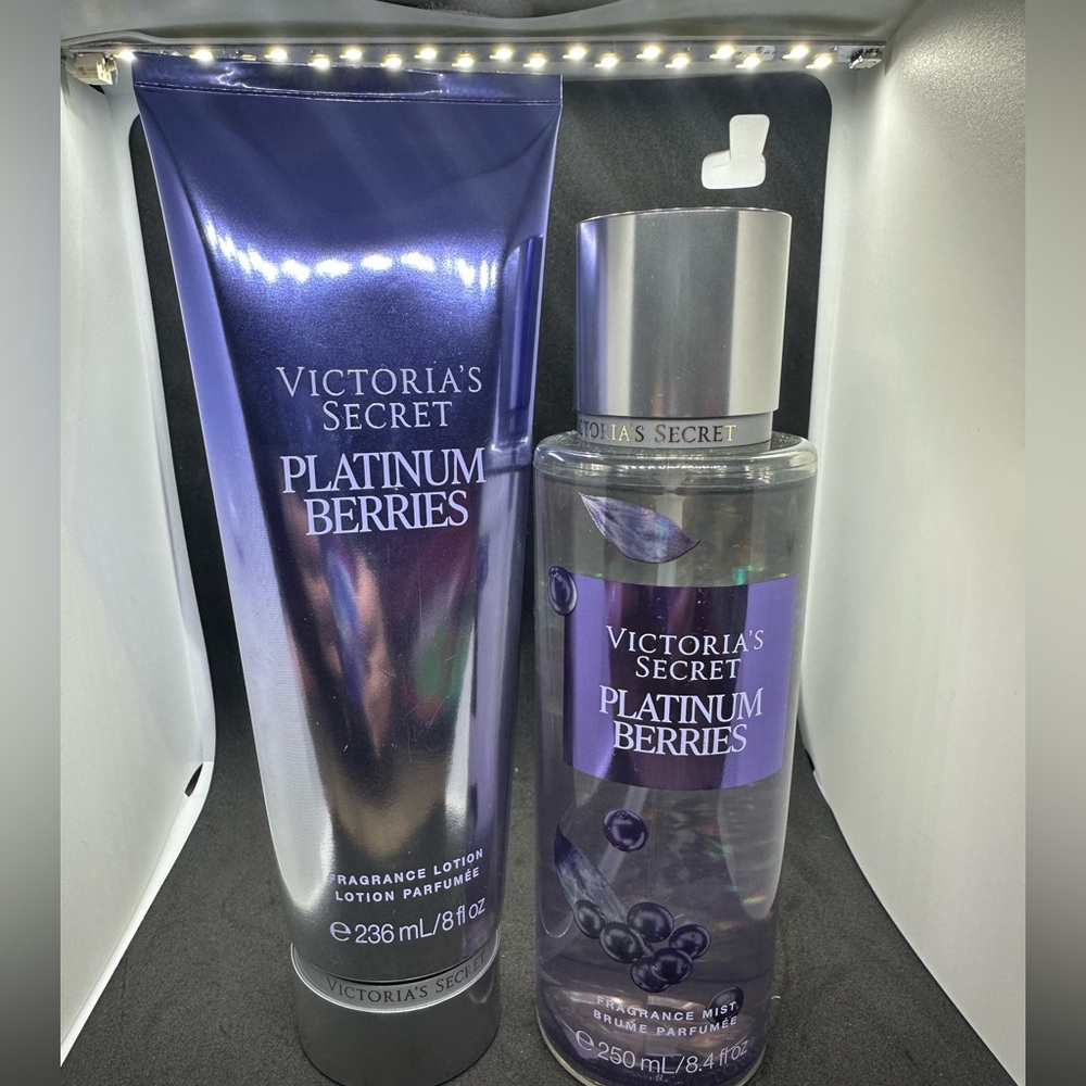 🆕 Victoria’s Secret Platinum Berries 🫐🍓 fragrance lotion and mist ✨unused✨